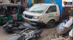 અમદાવાદમાં ડોર-ટુ-ડોર ગાર્બેજ કલેક્શન કરતી મ્યુનિસિપલ કોર્પોરેશનની ગાડી બની યમદૂત!!!