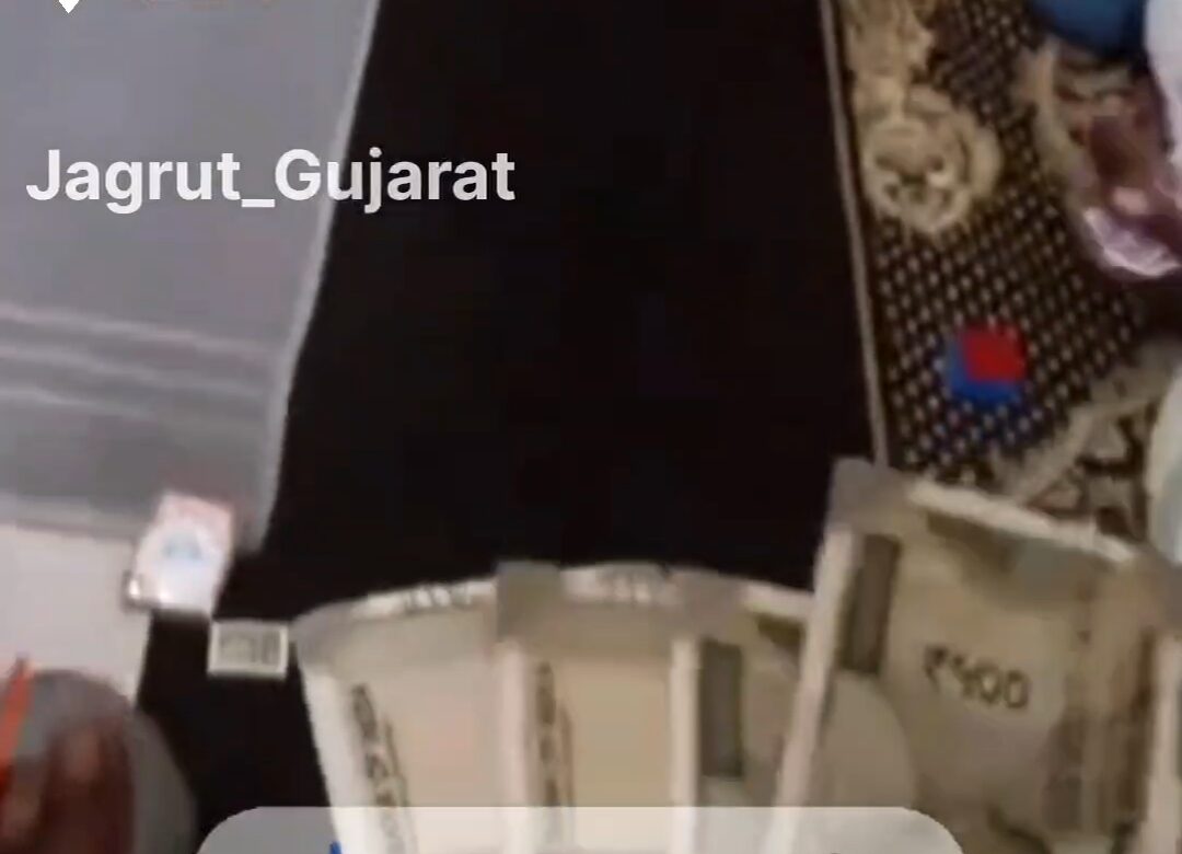 "કલોલમાં દારૂ તો બંધ ના થયો, તો શું ગુજરાત પોલીસ આ જુગારધામ બંધ કરાવી શકશે? કોની રહેમદ્રષ્ટિ હેઠળ ચાલી રહી છે કલોલમાં ગેરકાયદેસર પ્રવૃત્તિઓ..."